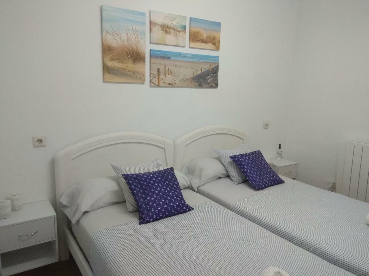 Apartamento Ezkubenea Apartment เรนเตรีอา ภายนอก รูปภาพ