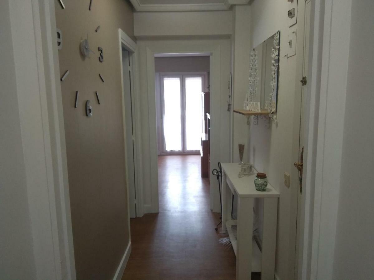 Apartamento Ezkubenea Apartment เรนเตรีอา ภายนอก รูปภาพ